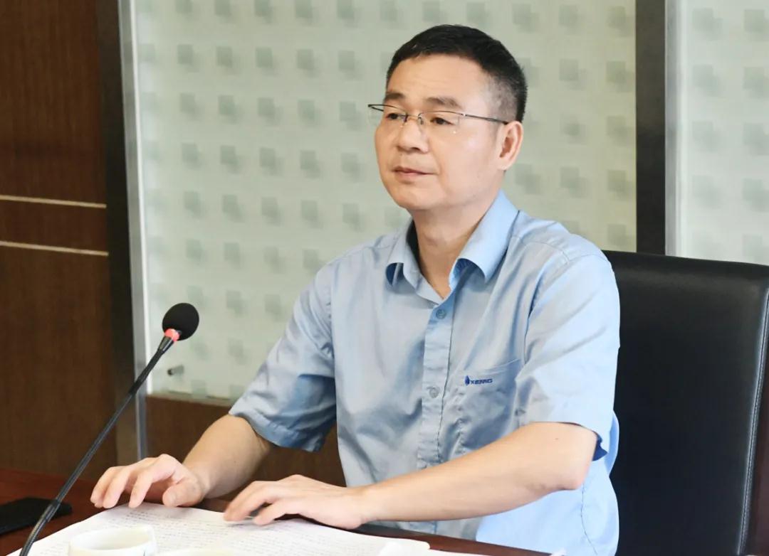 湘電集團黨委理論學(xué)習(xí)中心組開展黨史學(xué)習(xí)教育“學(xué)史力行”專題集中學(xué)習(xí)董事長.jpg